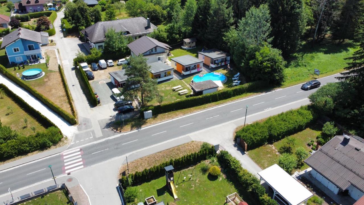 Bungalows Sonnenblume Am Klopeiner See ザンクト・カンツィアン エクステリア 写真